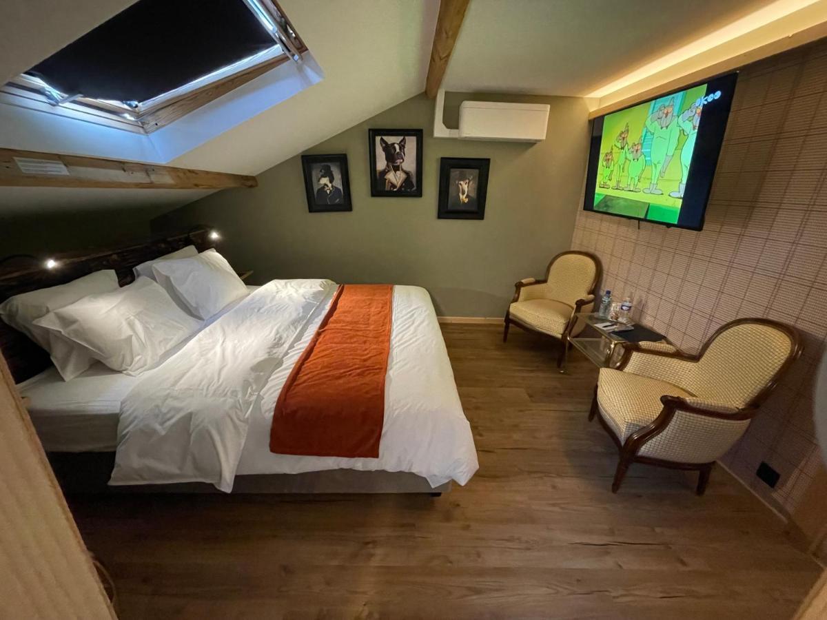 Hotel Maison Demelenne โอตง ภายนอก รูปภาพ